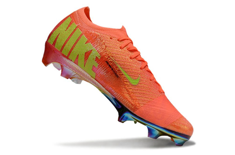 Chuteira Nike Air Zoom Mercurial Vapor 16 Elite SE Campo (EDIÇÃO ESPECIAL)
