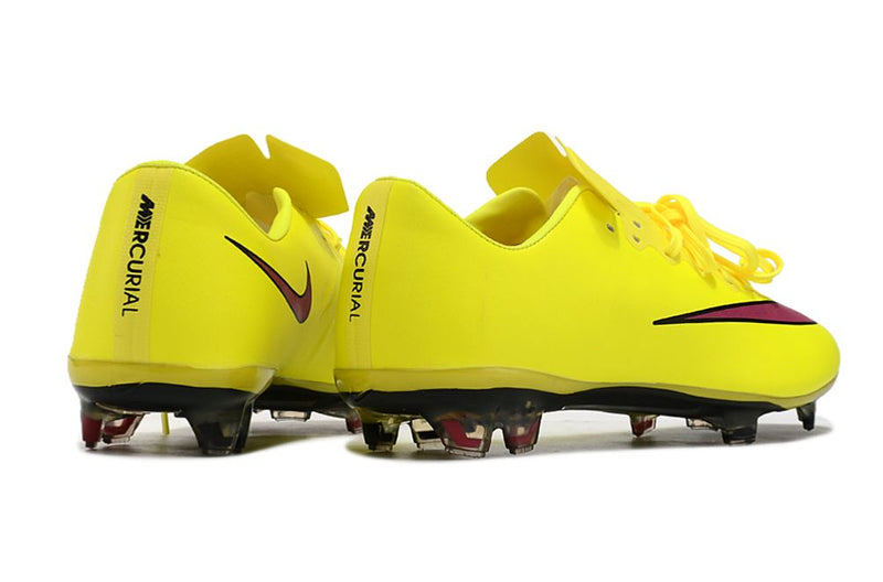 Chuteira  Nike Mercurial Vapor 10 - RELÍQUIA